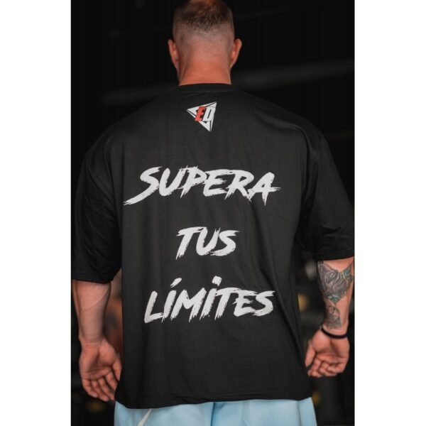 ED Camiseta Oversize Negra 'Supera tus limites' - Imagen 2